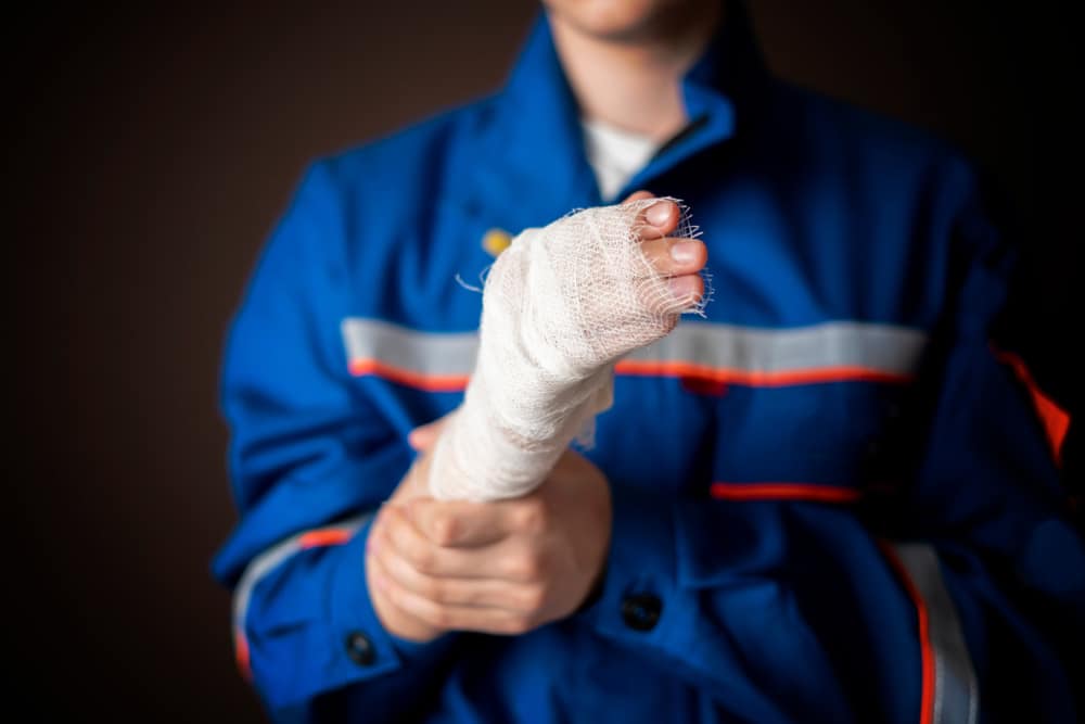 Qué hacer si un tercero causó su lesión laboral en Nueva York